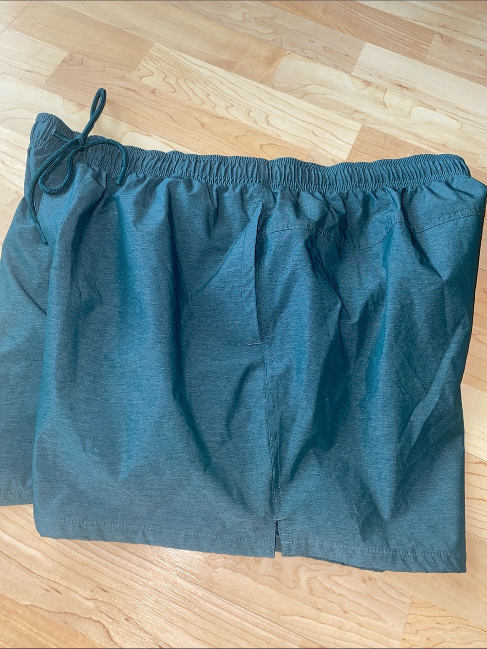 VRST Men’s 5” inseam Green Shorts